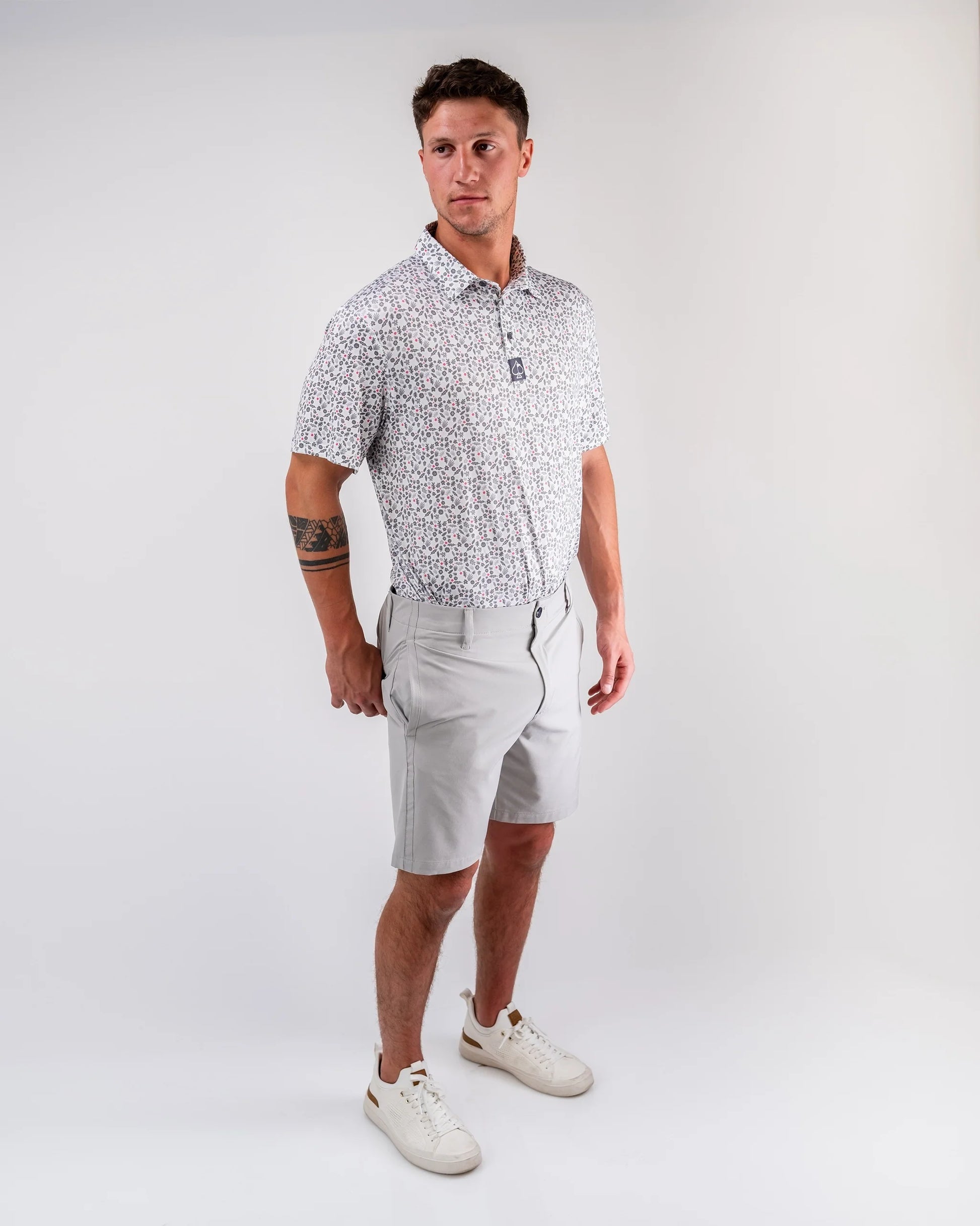 Performance Shorts Stone image 2